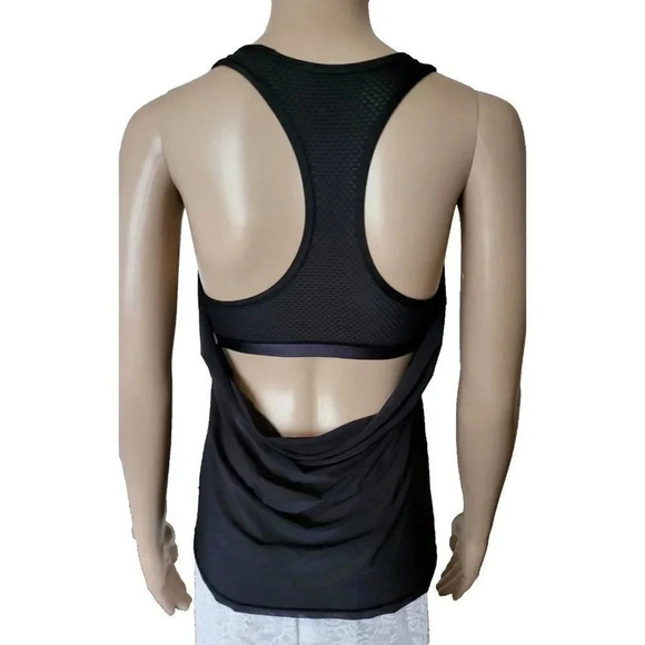 Lululemon Fit Physique Tank black build in padded bra size 8 - Picture 2 of 6